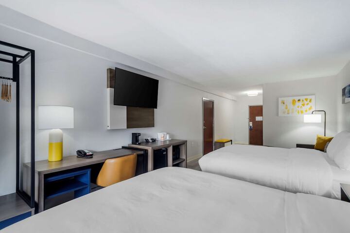 Room 18 of 30