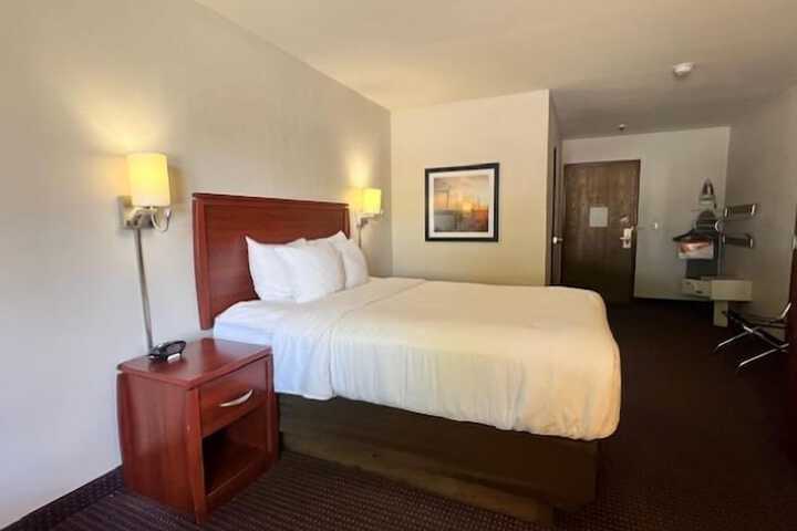 Quality Inn & Suites Colby