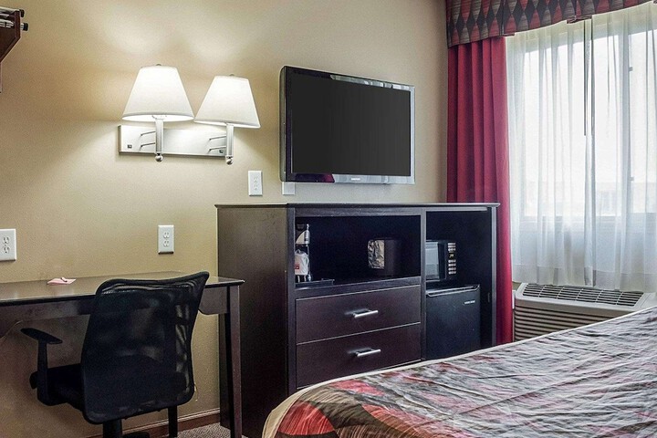 Econo Lodge Jamestown South