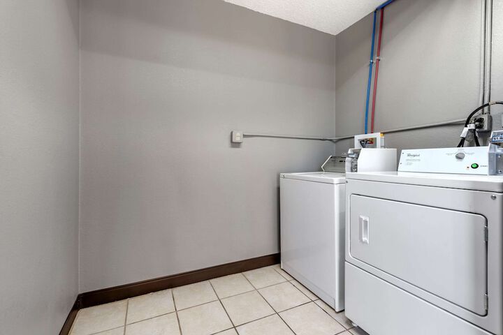 Room 14 of 32