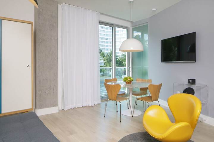 Room 21 of 45