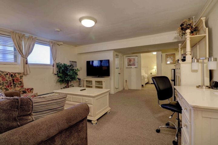 Room 46 of 142