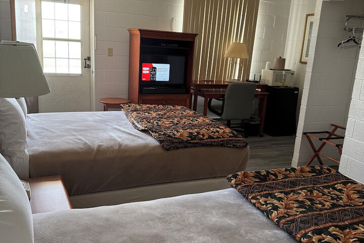 Hotel Prairie Winds Carthage Keokuk Hwy 136