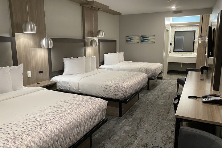 Room 10 of 19