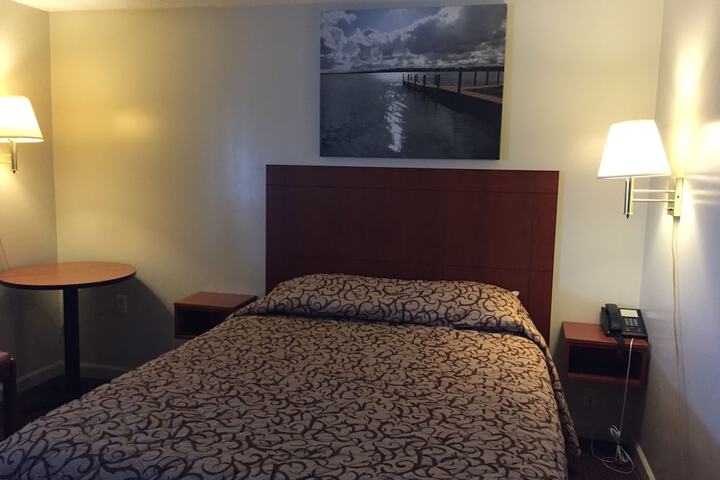Room 17 of 25