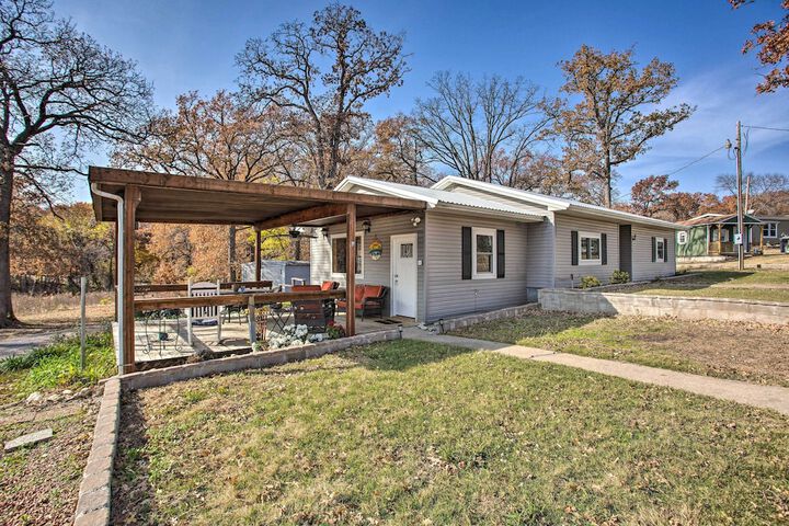 Kingston Getaway 2 Mi to Lake Texoma!