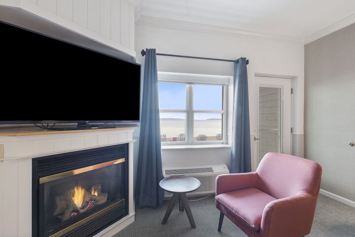 Room 25 of 149