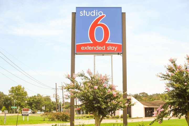 Studio 6 Luling LA