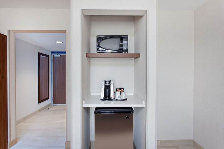 Room 9 of 22