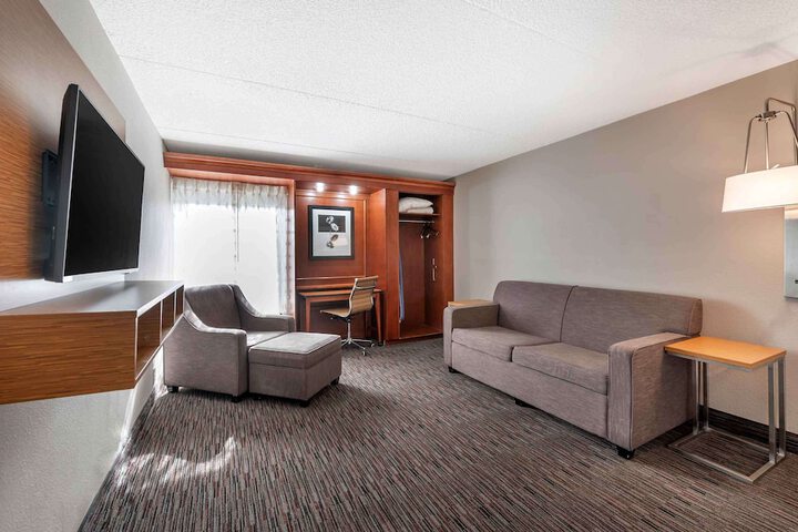 Room 33 of 56