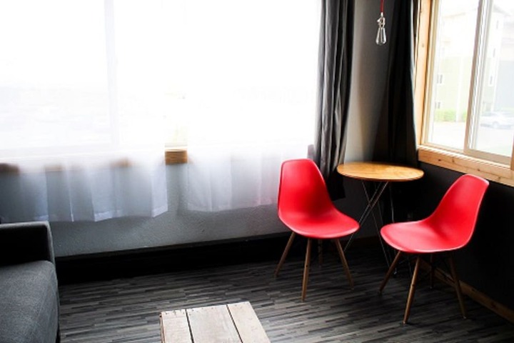 Room 80 of 147