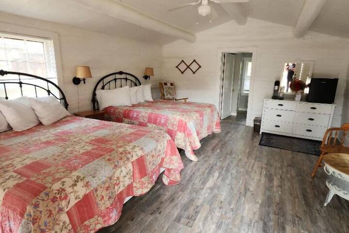 Room 7 of 19