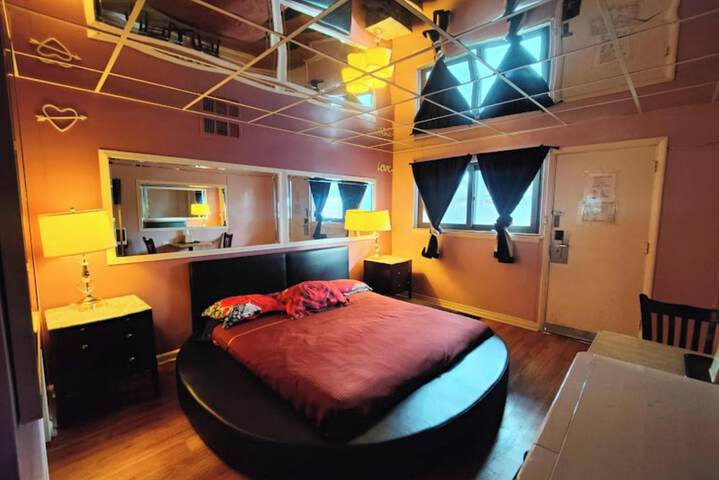 Room 17 of 25