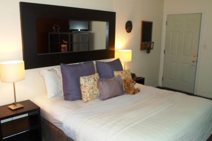 Room 53 of 70