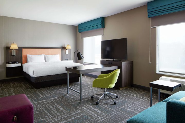 Room 16 of 37