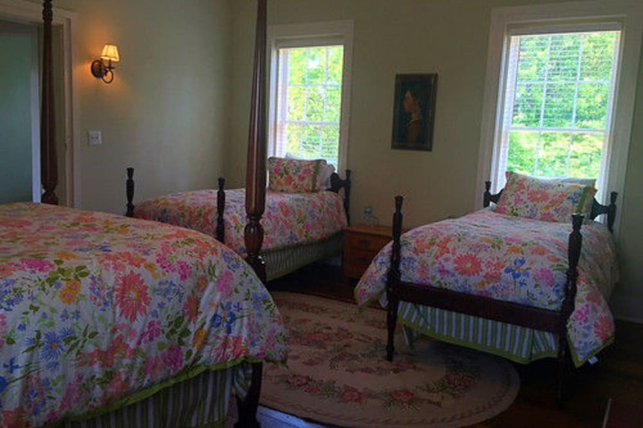 Room 26 of 47