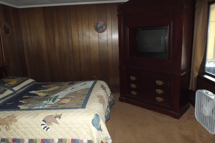 Room 17 of 64