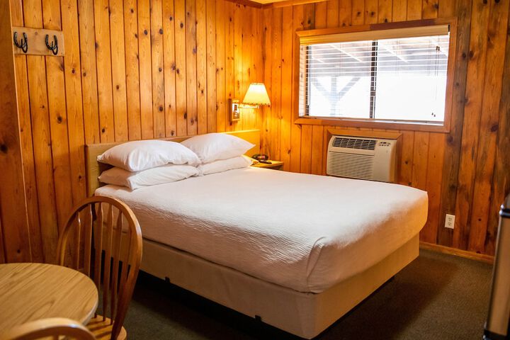 Room 8 of 37