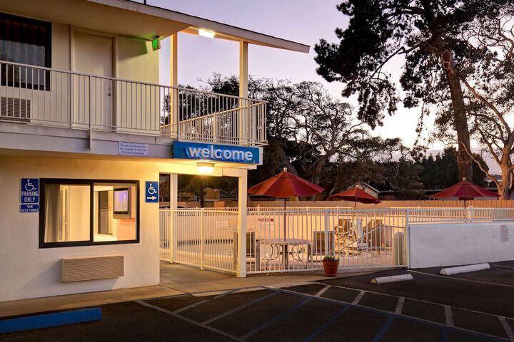 Hotel 3 of 27