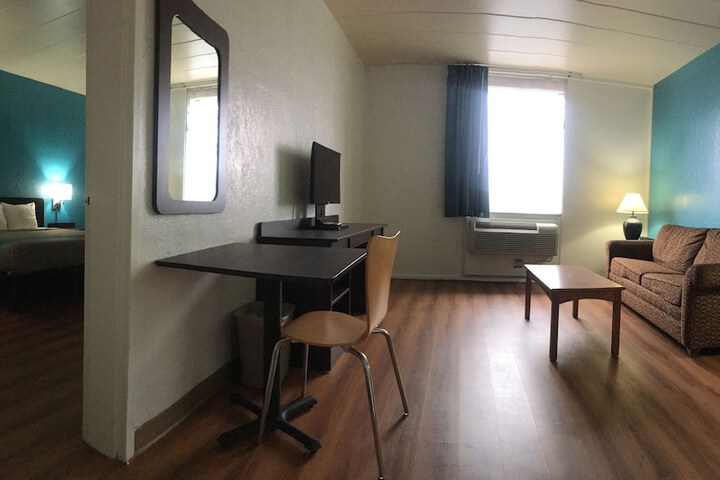 FairBridge Inn Express Melrose Park