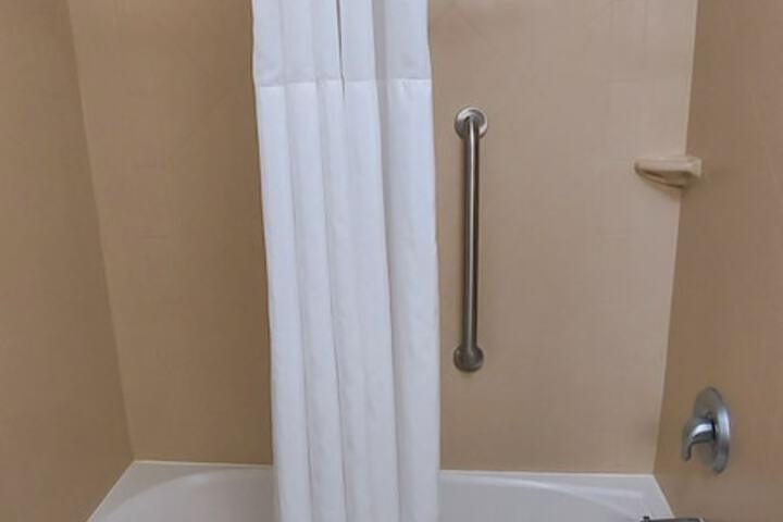 Room 12 of 22
