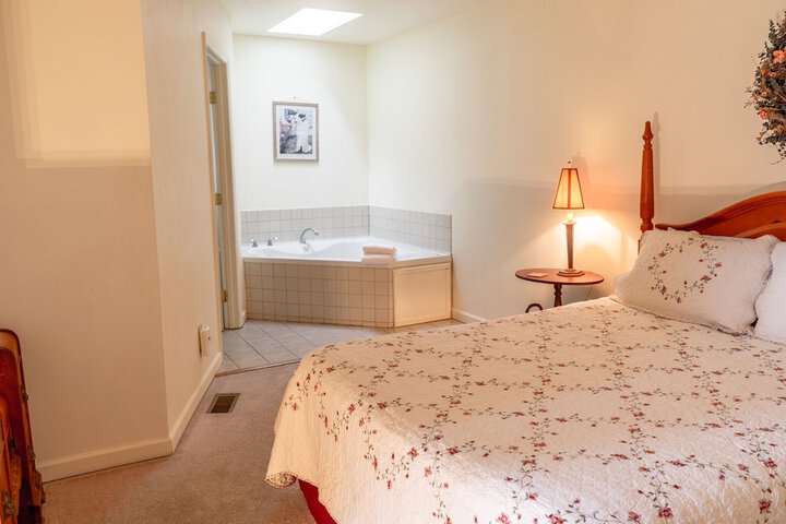 The Chimney Rock Inn & Cottages