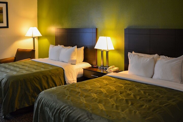 Room 14 of 24