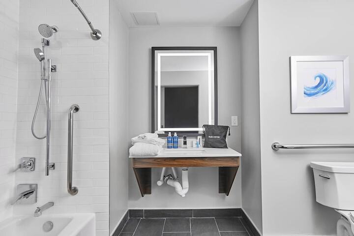 Four Points by Sheraton Oakville