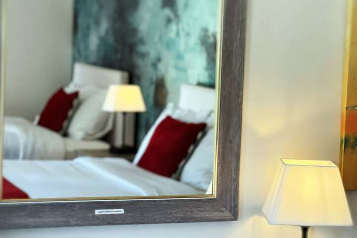 Room 30 of 52