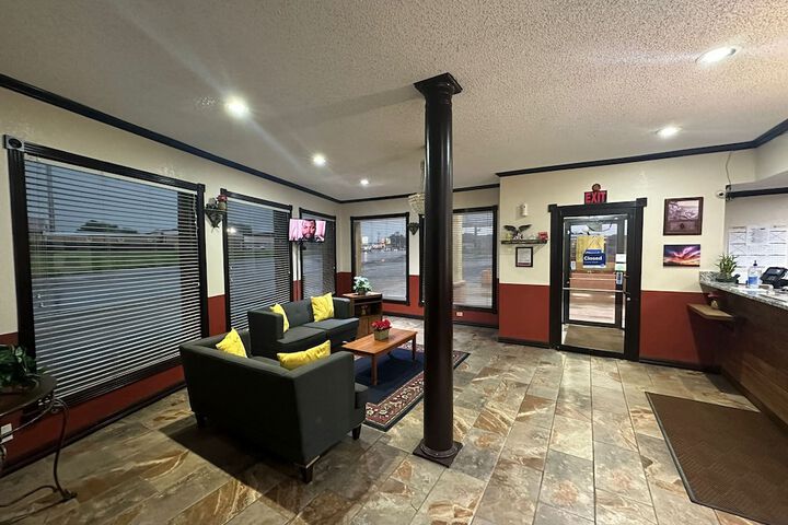 Super 8 by Wyndham Athens TX
