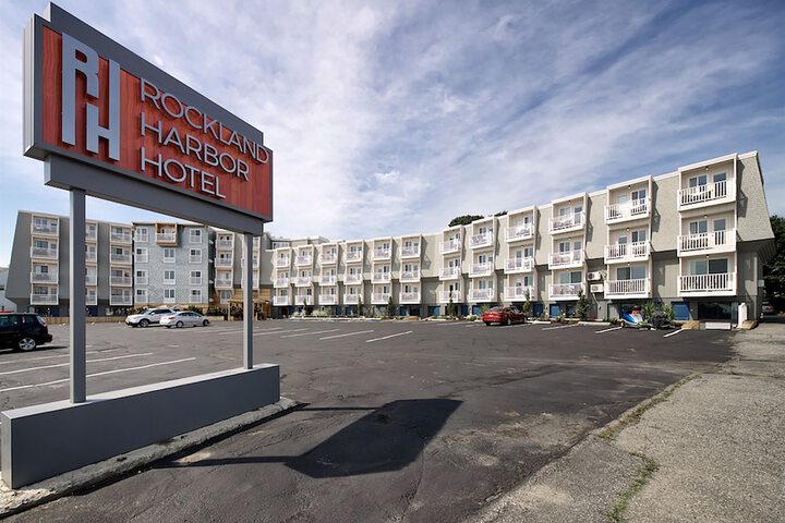 Hotel 4 of 35