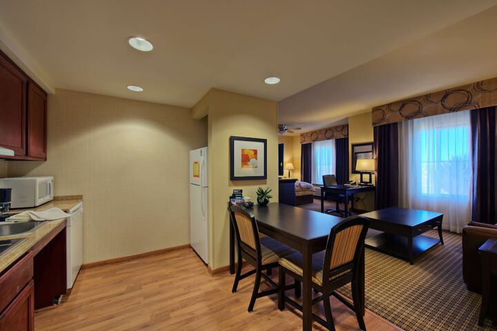 Room 8 of 23