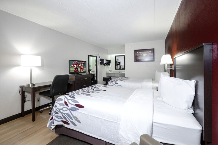 Room 17 of 18