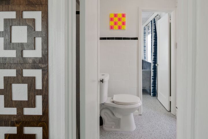 Room 109 of 142