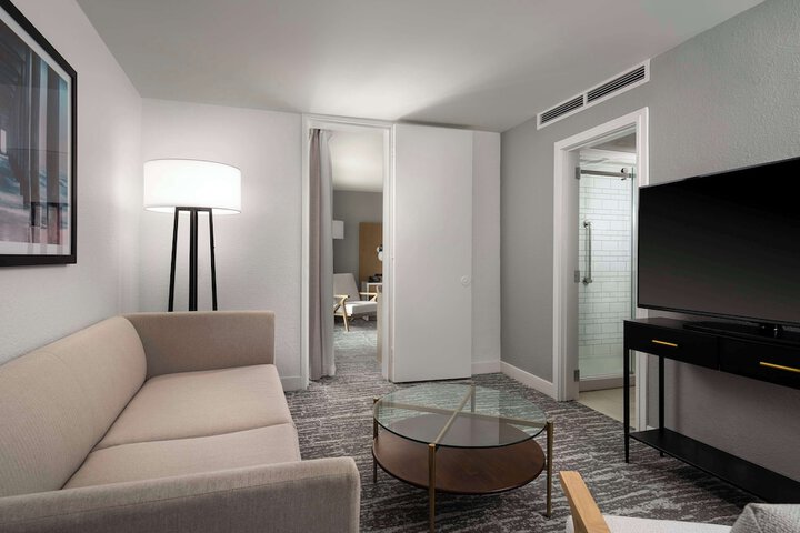 Room 49 of 108