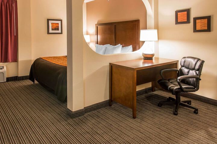 Room 28 of 70