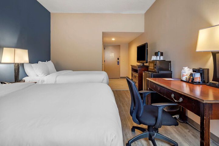 Room 18 of 48
