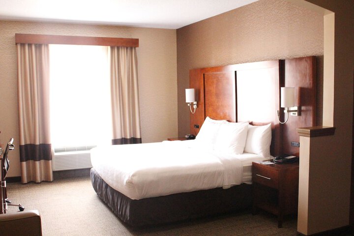 Room 50 of 75