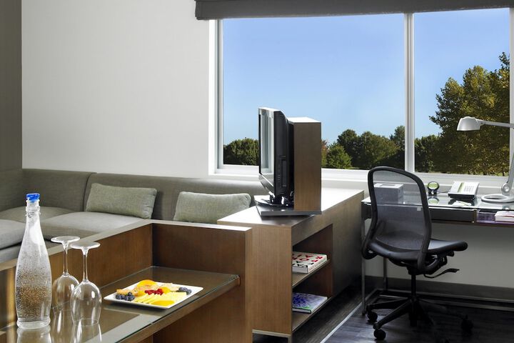 Room 16 of 49