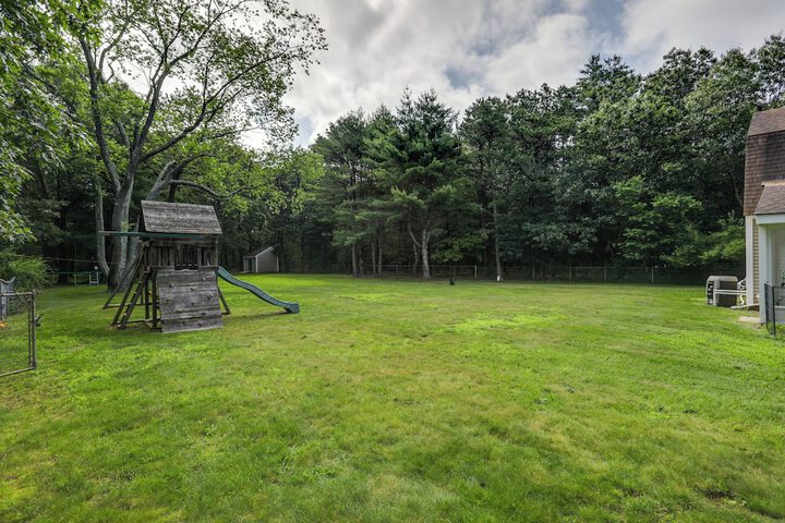 7 Mi to Downtown Providence: Quiet Apt in Seekonk