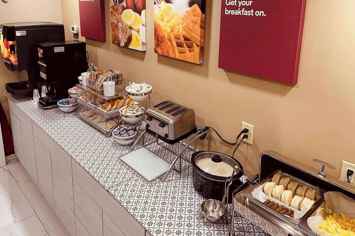 Breakfast/Coffee Service 45 of 53