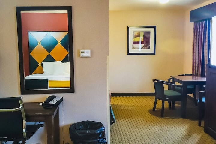 Room 25 of 57