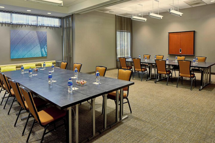 SpringHill Suites by Marriott Atlanta Airport Gateway