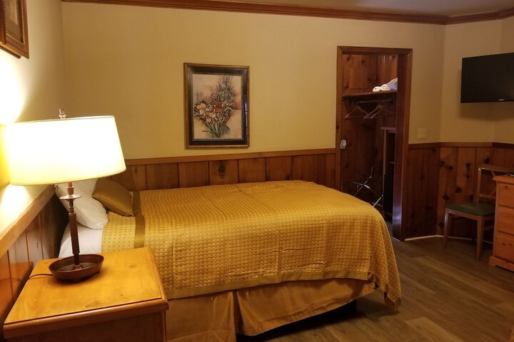 Room 77 of 137