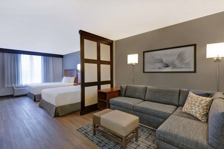 Hyatt Place San Antonio–North / Stone Oak