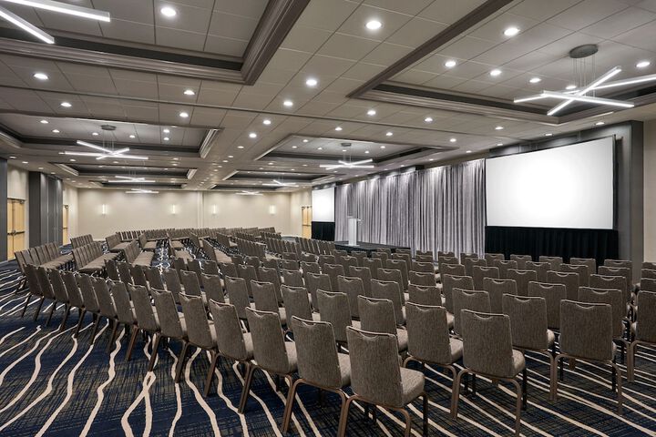Delta Hotels by Marriott Minneapolis Northeast