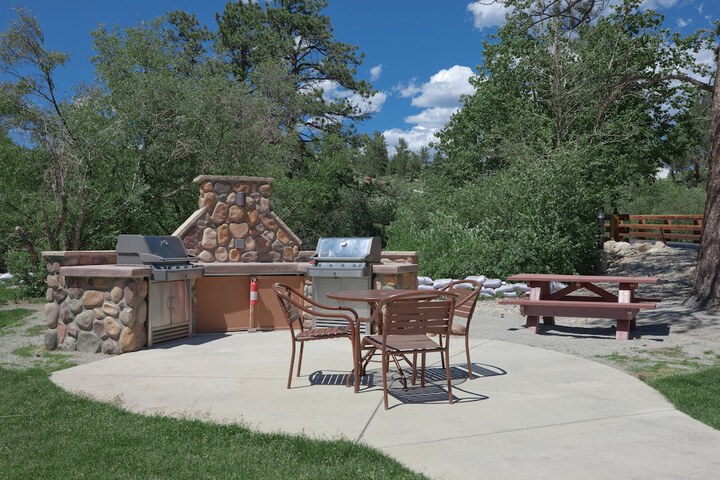 Property Grounds 39 of 39