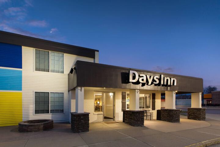 Days Inn by Wyndham Pierre