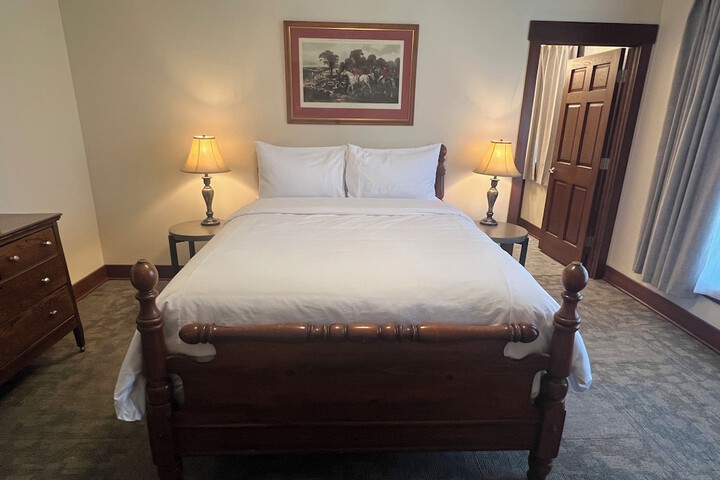 Charleston House Bed & Breakfast Inn