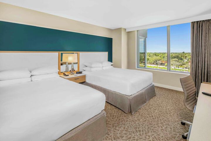 Room 43 of 106